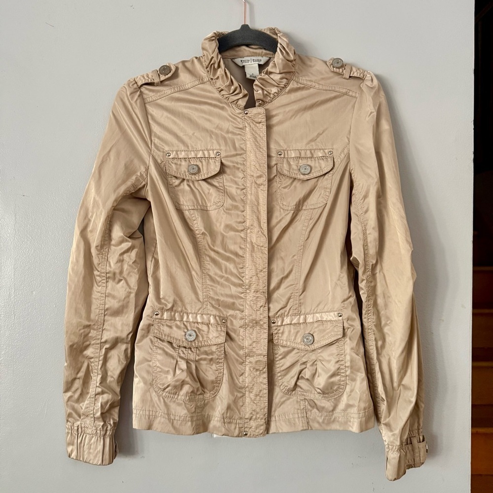 💥EUC White House Black Market Ruffle Collar Utility Jacket